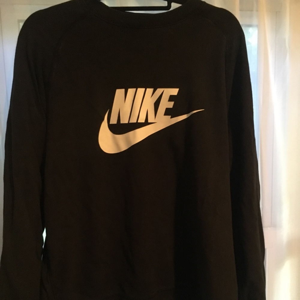 NIKE CREW NECK